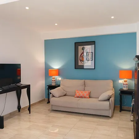 Amazing Frontal #traveller's Awards2023 * Cadice