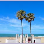 Apartment Amazing Frontal #traveller's Awards2023